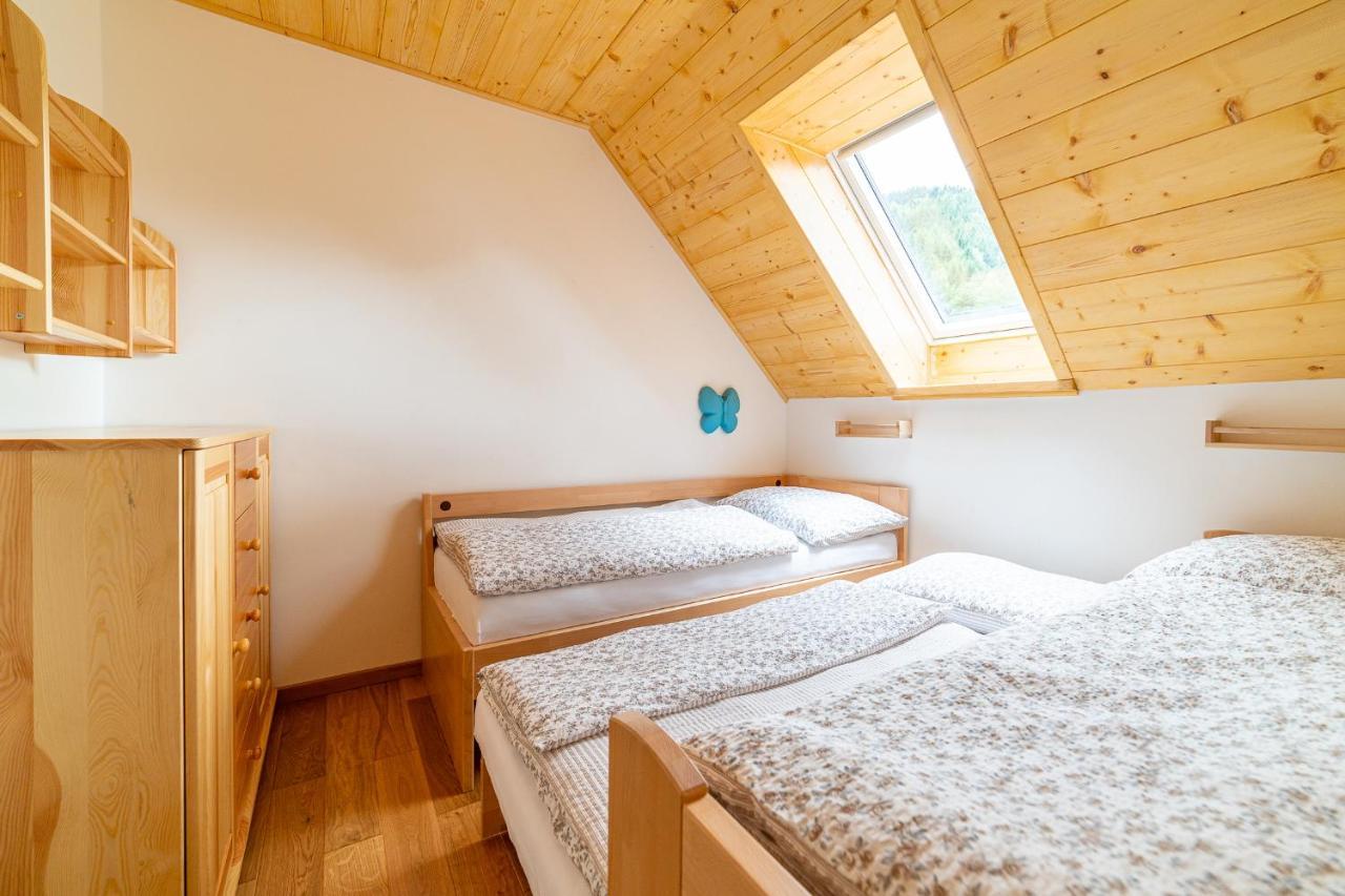 Apartmany Pod Rozsutcom - Zatkov Dvor - Prijazd Do Ubytovania Autom S Pohonom 4X4 Terchová Buitenkant foto