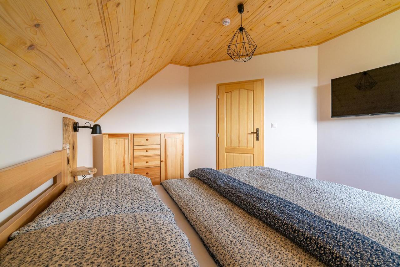 Apartmany Pod Rozsutcom - Zatkov Dvor - Prijazd Do Ubytovania Autom S Pohonom 4X4 Terchová Buitenkant foto