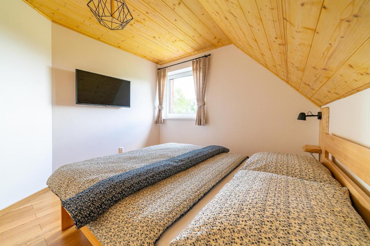 Apartmany Pod Rozsutcom - Zatkov Dvor - Prijazd Do Ubytovania Autom S Pohonom 4X4 Terchová Buitenkant foto