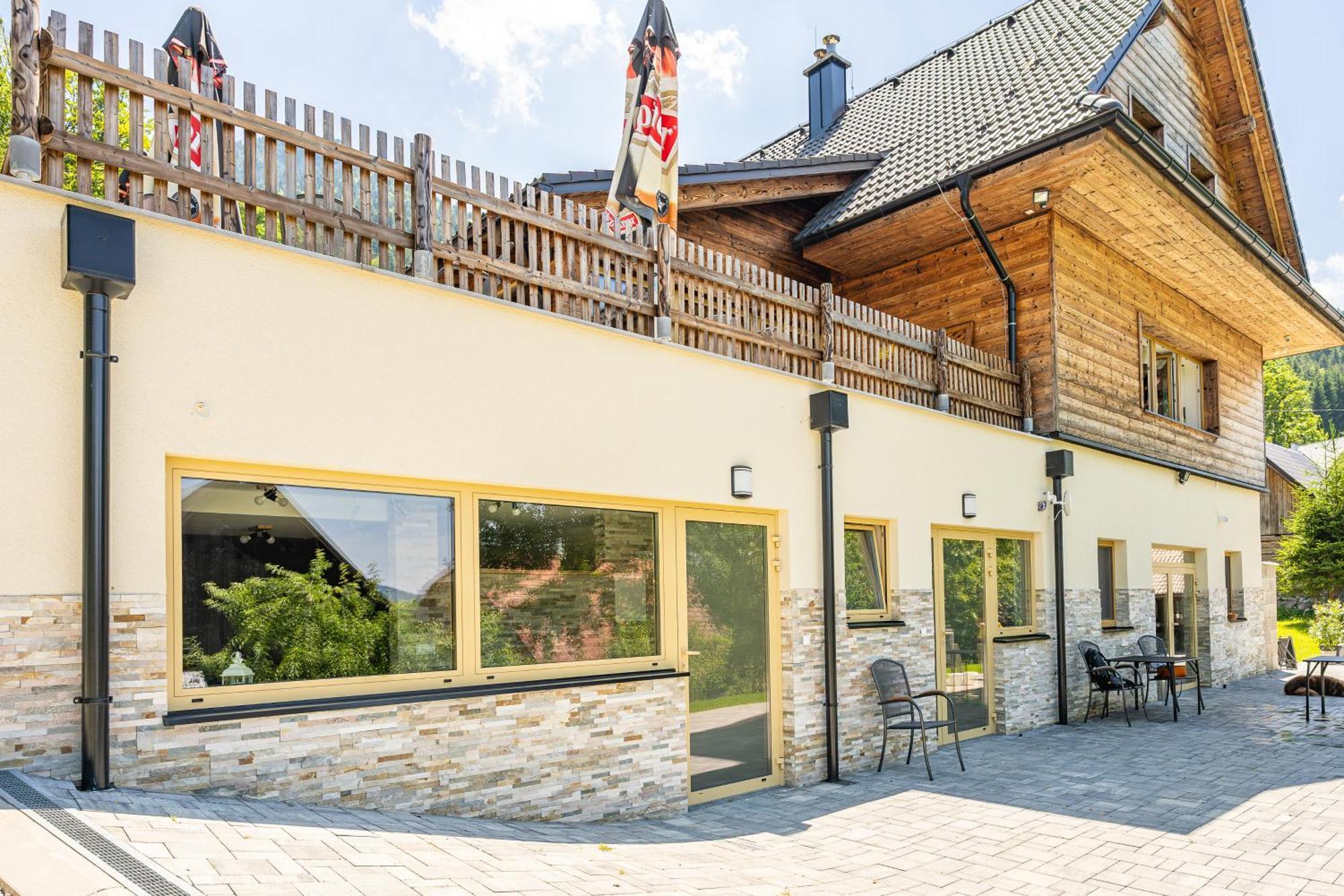 Apartmany Pod Rozsutcom - Zatkov Dvor - Prijazd Do Ubytovania Autom S Pohonom 4X4 Terchová Buitenkant foto
